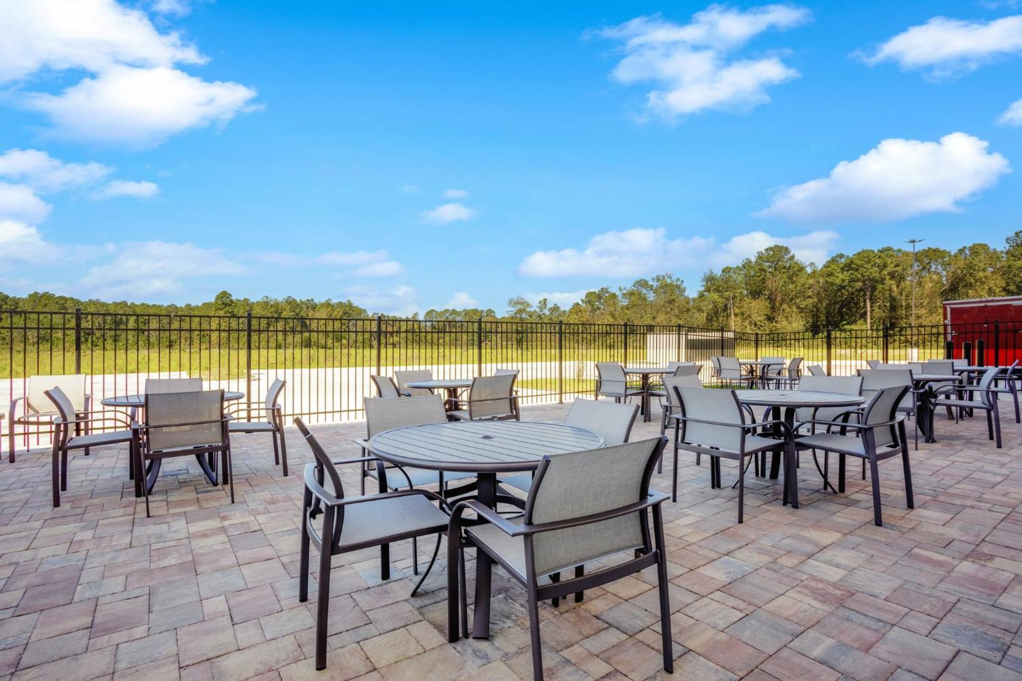 Holiday Inn Express & Suites Macclenny By Ihg ภายนอก รูปภาพ
